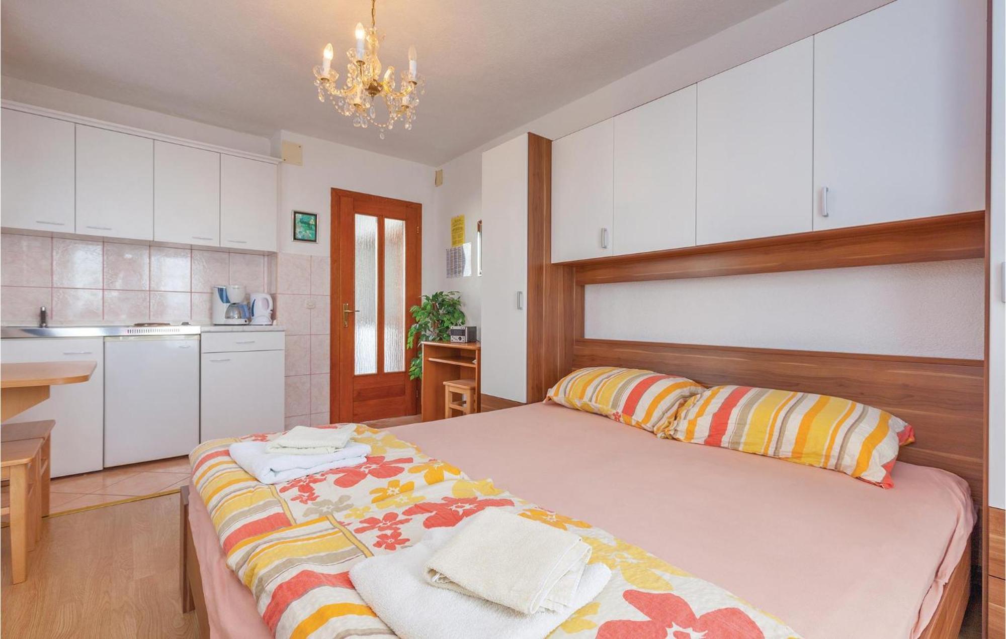 Stunning Apartment In Crikvenica With Wifi Eksteriør bilde