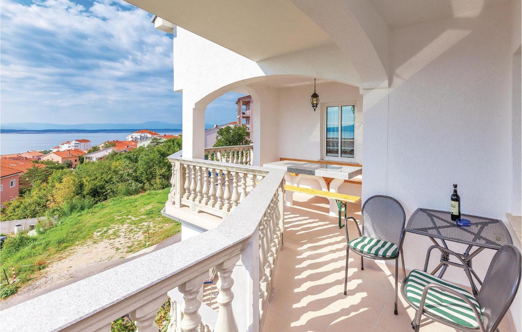Stunning Apartment In Crikvenica With Wifi Eksteriør bilde